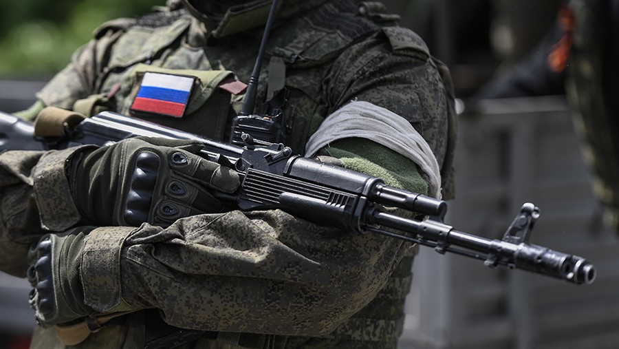 Военные ВС РФ показали вывезенную из курского приграничья трофейную технику