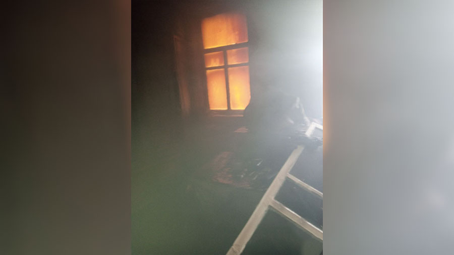 При пожаре в частном доме Брянской области погиб пожилой мужчина При пожаре в частном доме Брянской области погиб пожилой мужчина