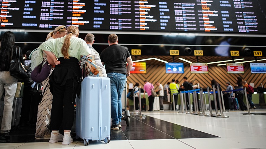 Временные ограничения на полеты введены в аэропорту Нижнекамск Временные ограничения на полеты введены в аэропорту Нижнекамск