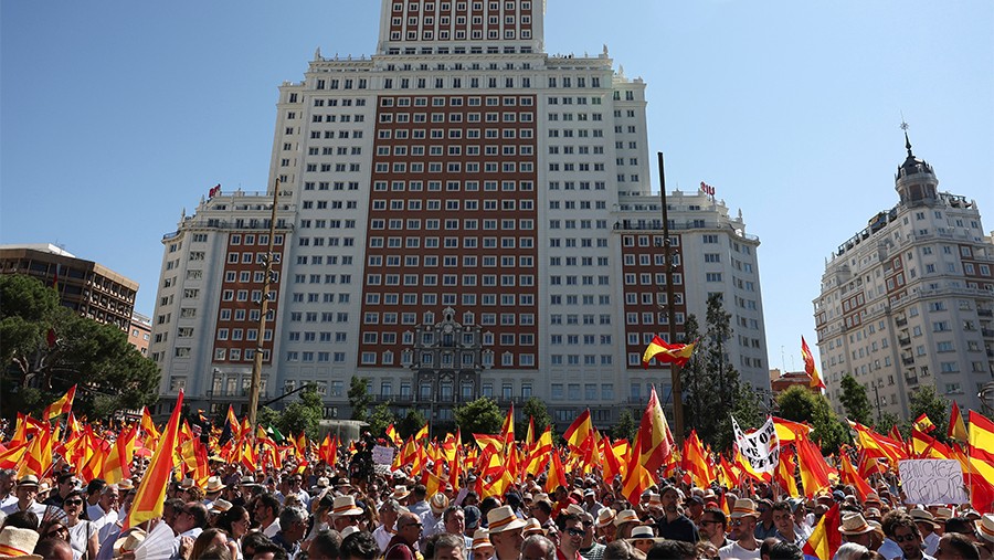 В Мадриде состоялся массовый митинг против премьер-министра Санчеса В Мадриде состоялся массовый митинг против премьер-министра Санчеса