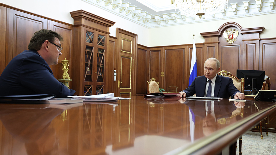 Глава Минюста доложил Путину об итогах Международного юридического форума Глава Минюста доложил Путину об итогах Международного юридического форума