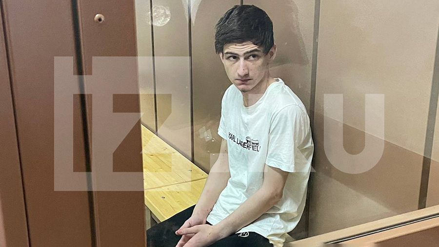 В Рязани пронесшего гранату в бар 19-летнего юношу арестовали на два месяца В Рязани пронесшего гранату в бар 19-летнего юношу арестовали на два месяца