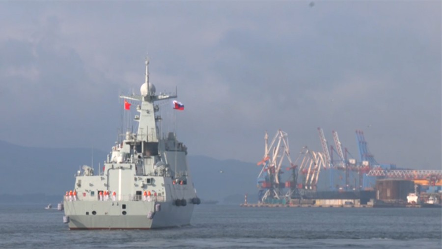 Корабли ВМФ РФ и ВМС Китая вышли в Японское море для проведения учений Корабли ВМФ РФ и ВМС Китая вышли в Японское море для проведения учений