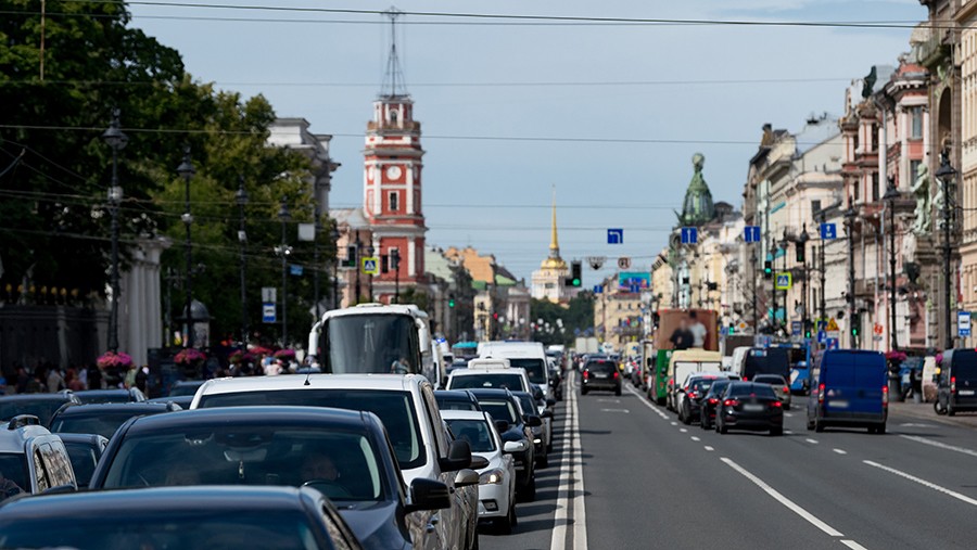 В Петербурге стартовал ремонт главной улицы