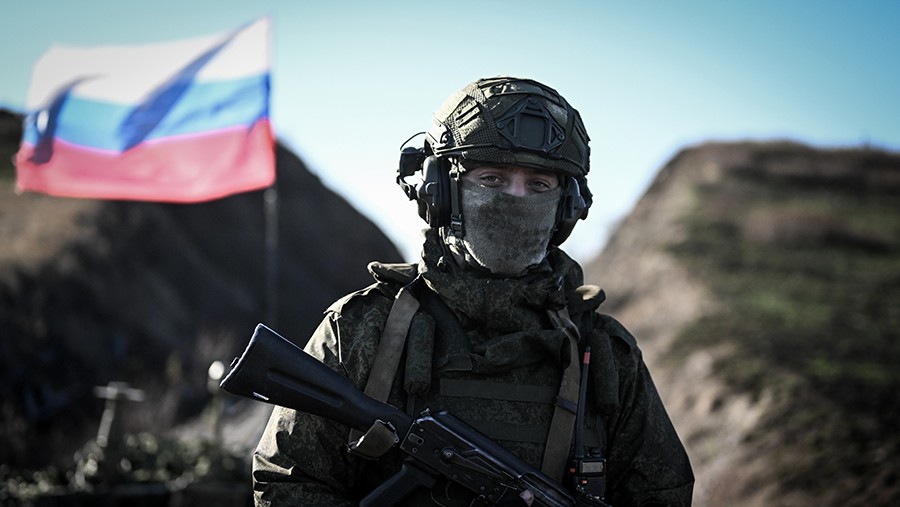 Минобороны РФ показало кадры освобождения Александро-Калиново в ДНР Минобороны РФ показало кадры освобождения Александро-Калиново в ДНР