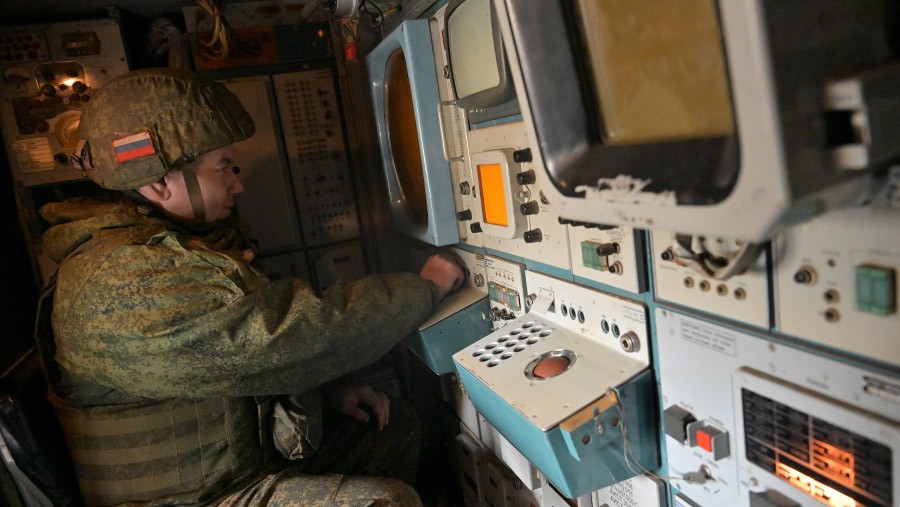 Силы ПВО уничтожили еще три беспилотника над Тосненским районом Ленобласти Силы ПВО уничтожили еще три беспилотника над Тосненским районом Ленобласти