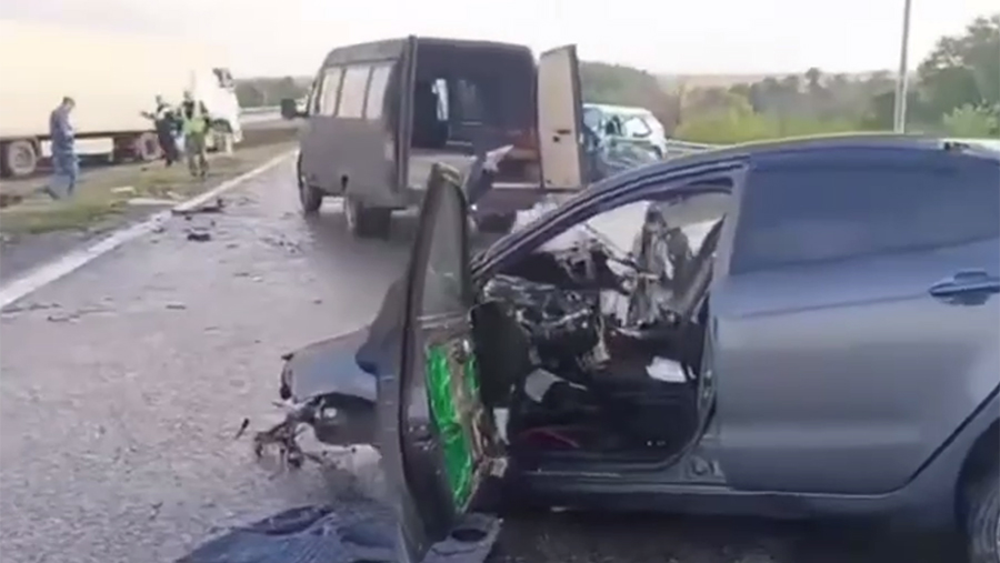 Два человека погибли и пятеро пострадали в ДТП в Ростовской области Два человека погибли и пятеро пострадали в ДТП в Ростовской области