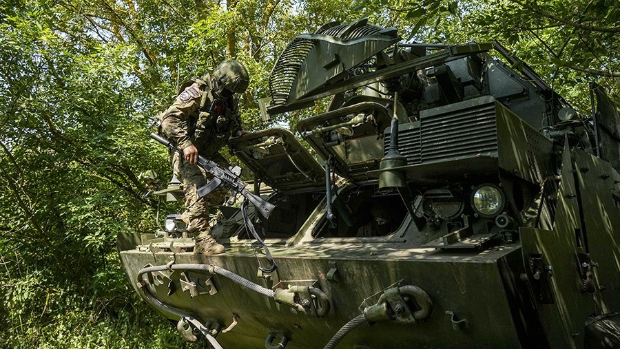 Силы ПВО уничтожили 46 украинских БПЛА над регионами России за ночь Силы ПВО уничтожили 46 украинских БПЛА над регионами России за ночь