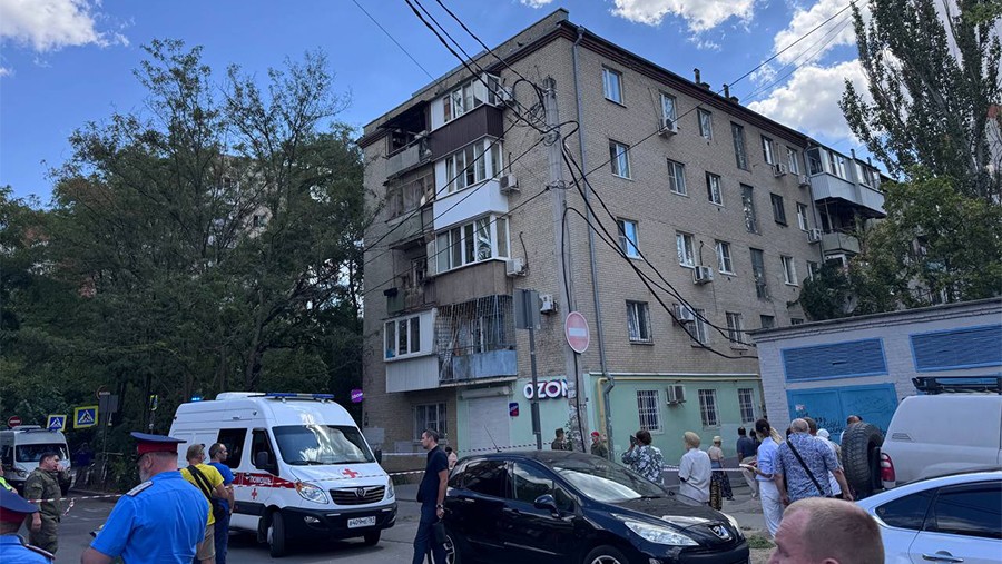 В Ростове-на-Дону ввели локальный режим ЧС после атаки БПЛА В Ростове-на-Дону ввели локальный режим ЧС после атаки БПЛА