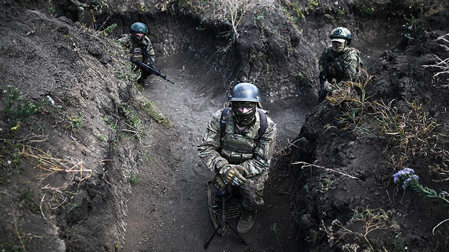 Российские военные взяли в клещи ВСУ в Серебрянском лесничестве