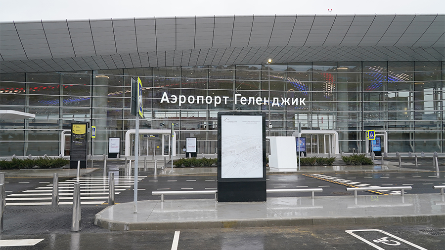 В аэропорту Геленджика сняли временные ограничения на работу В аэропорту Геленджика сняли временные ограничения на работу