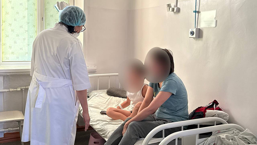 В Бурятии десятки человек госпитализированы с отравлением. Что известно В Бурятии десятки человек госпитализированы с отравлением. Что известно