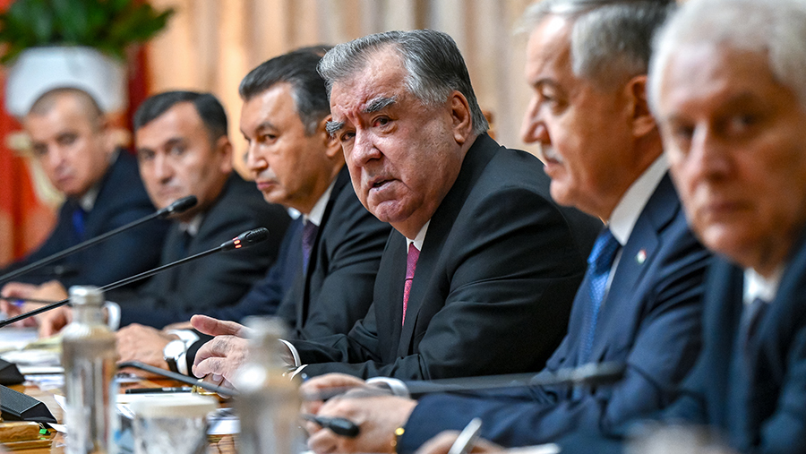 Рахмон назвал переговоры с Путиным содержательными и конструктивными Рахмон назвал переговоры с Путиным содержательными и конструктивными