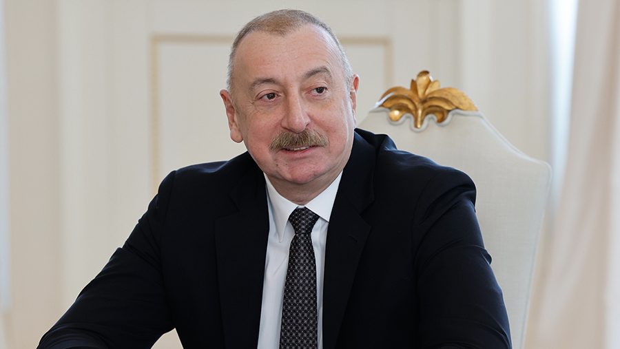Алиев прокомментировал возвращение азербайджанцев в Армению Алиев прокомментировал возвращение азербайджанцев в Армению