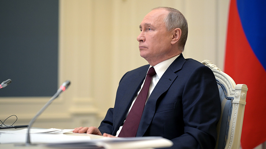 Путин продлил переходный период хранения оружия на основе разрешений ДНР и ЛНР