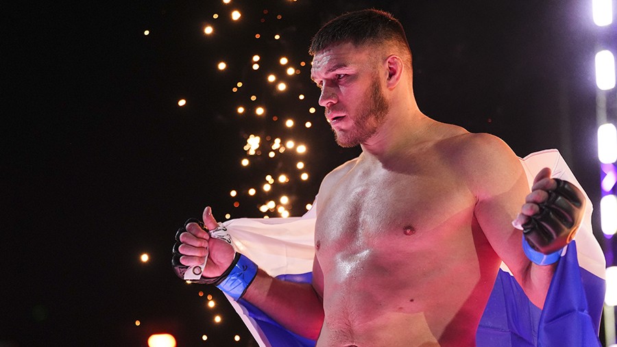 Немков победил Феррейру в главном поединке PFL в Лионе Немков победил Феррейру в главном поединке PFL в Лионе