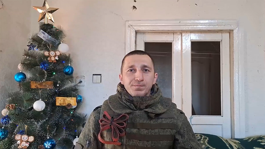 Бойцы группировки войск &laquo;Центр&raquo; поздравили россиян с Новым годом из зоны СВО