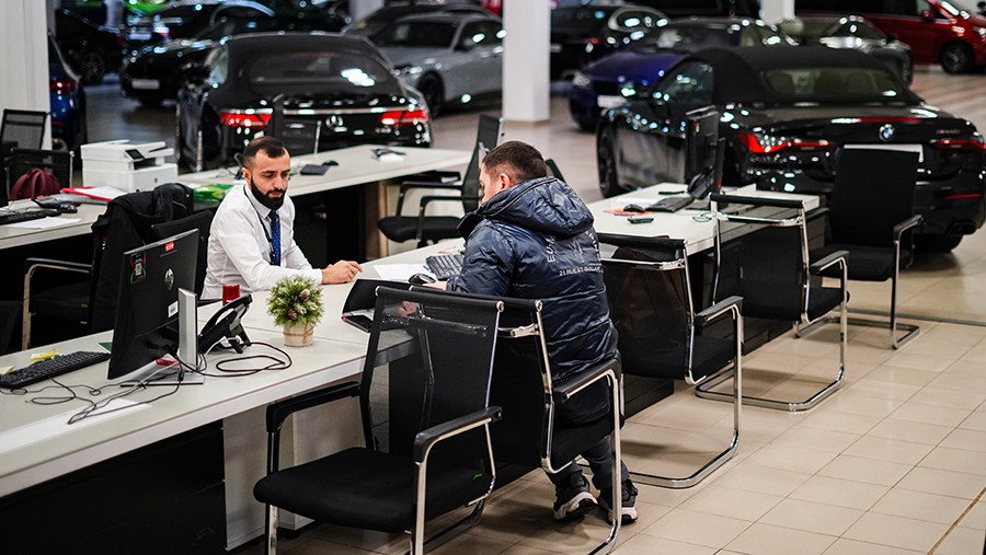 Авторынок России опустился на 13-е место в мировом рейтинге Авторынок России опустился на 13-е место в мировом рейтинге