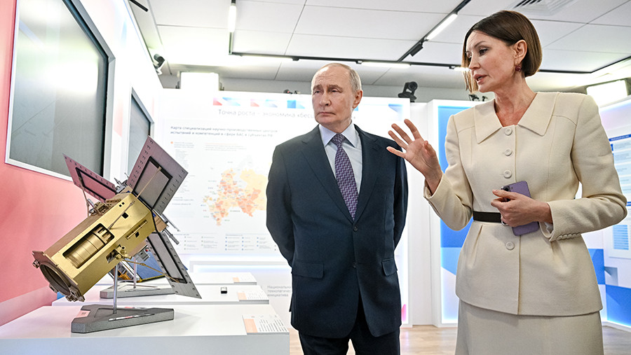 Путин анонсировал Госсовет по сохранению историко-культурного наследия Путин анонсировал Госсовет по сохранению историко-культурного наследия