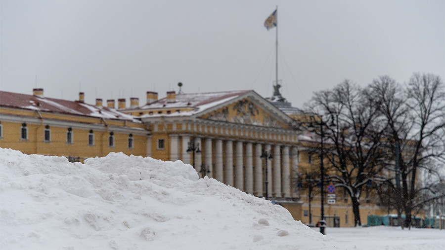 Власти Петербурга назвали главную проблему уборки после снегопадов Власти Петербурга назвали главную проблему уборки после снегопадов