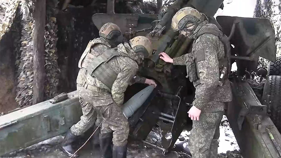 Минобороны опубликовало кадры освобождения Нескучного в Харьковской области Минобороны опубликовало кадры освобождения Нескучного в Харьковской области