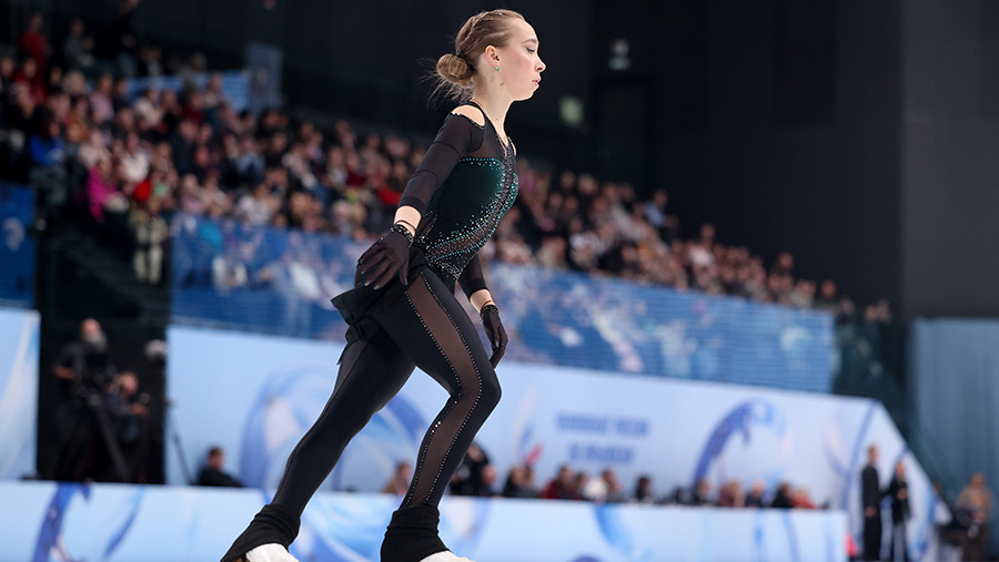 Фигуристы Двоеглазова и Сарновский стали чемпионами России по прыжкам