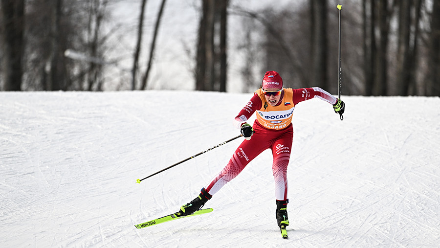 Лыжница Крупицкая выиграла гонку с раздельным стартом на чемпионате России