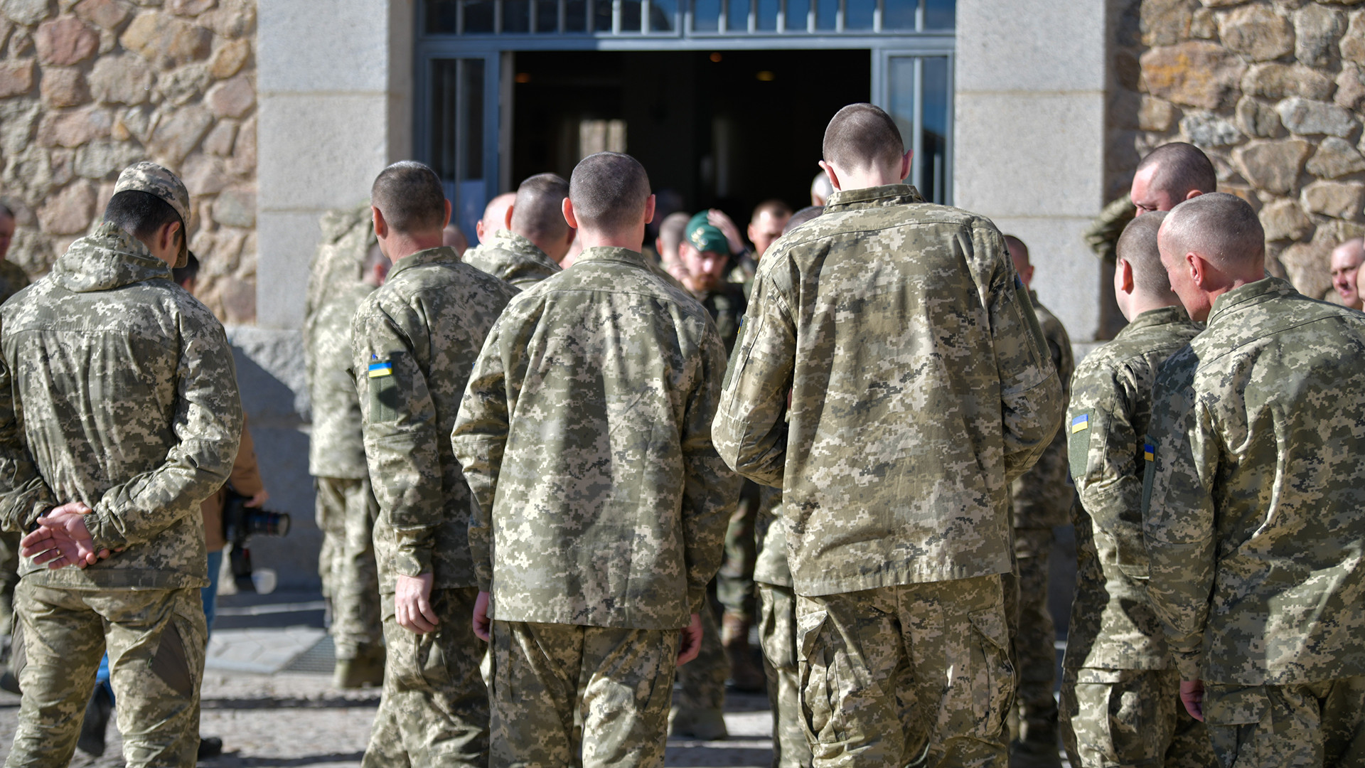 Военнопленный рассказал о гибели 90% пропавших без вести солдат ВСУ Военнопленный рассказал о гибели 90% пропавших без вести солдат ВСУ