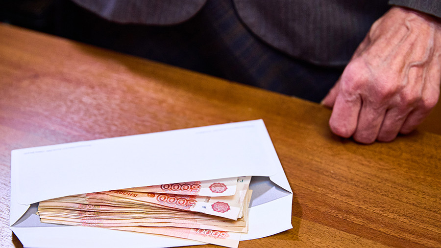Главу управления РЖД задержали за взятку в 12 млн рублей Главу управления РЖД задержали за взятку в 12 млн рублей