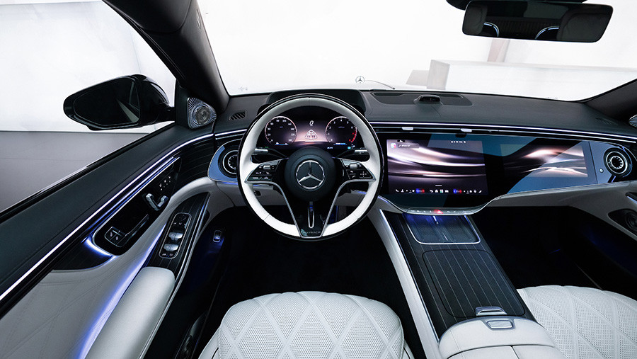 Mercedes-Maybach представила обновленный седан S-класса