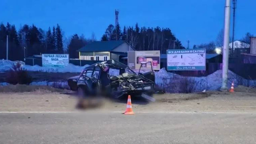 Два человека погибли и один пострадал в результате ДТП в Красноярском крае Два человека погибли и один пострадал в результате ДТП в Красноярском крае
