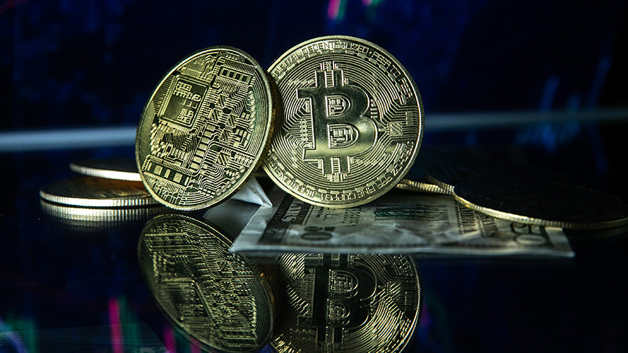 Эксперт по майнингу объяснил падение биткоина интересом инвесторов к ИИ-акциям Эксперт по майнингу объяснил падение биткоина интересом инвесторов к ИИ-акциям