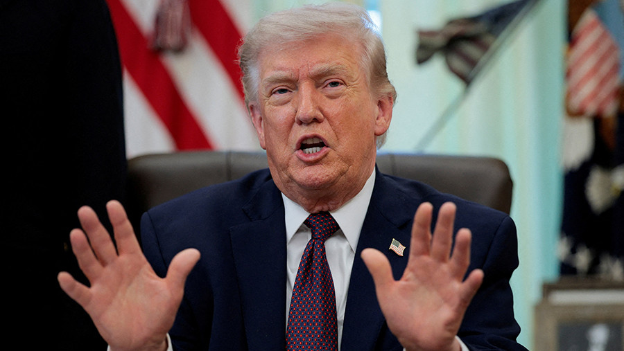 В США соратница обвинившего Трампа спецпрокурора стала фигурантом уголовного дела В США соратница обвинившего Трампа спецпрокурора стала фигурантом уголовного дела