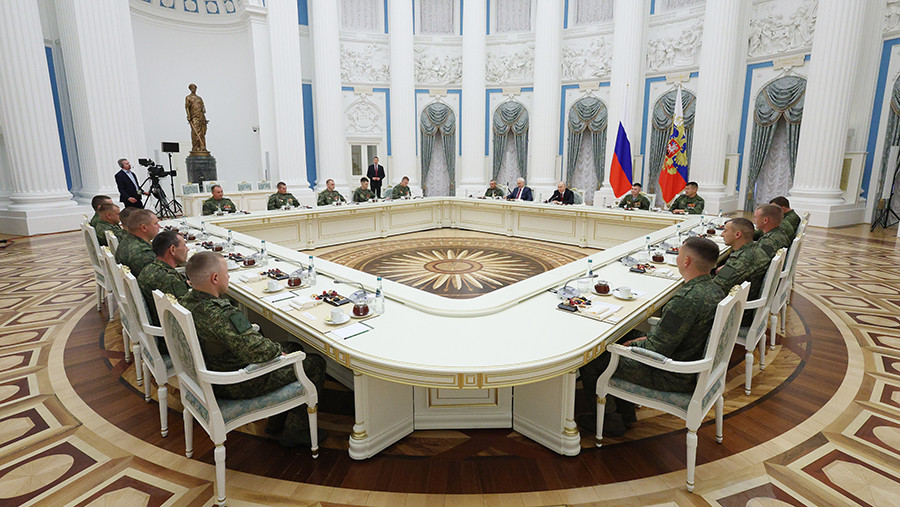 Встреча Путина участниками СВО в Екатерининском зале Кремля. Главное Встреча Путина участниками СВО в Екатерининском зале Кремля. Главное