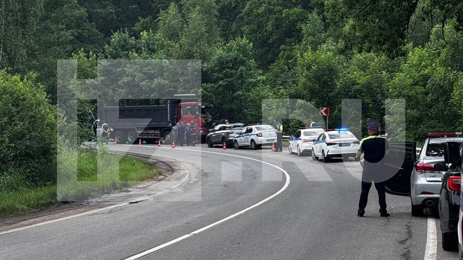 Число погибших при ДТП с грузовиком в Подмосковье возросло до двух Число погибших при ДТП с грузовиком в Подмосковье возросло до двух