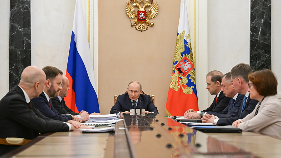 Путин провел совещание по экономическим вопросам. Главное Путин провел совещание по экономическим вопросам. Главное