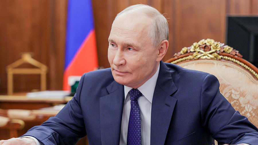 Путин призвал Белозерова не забывать кемеровских горняков