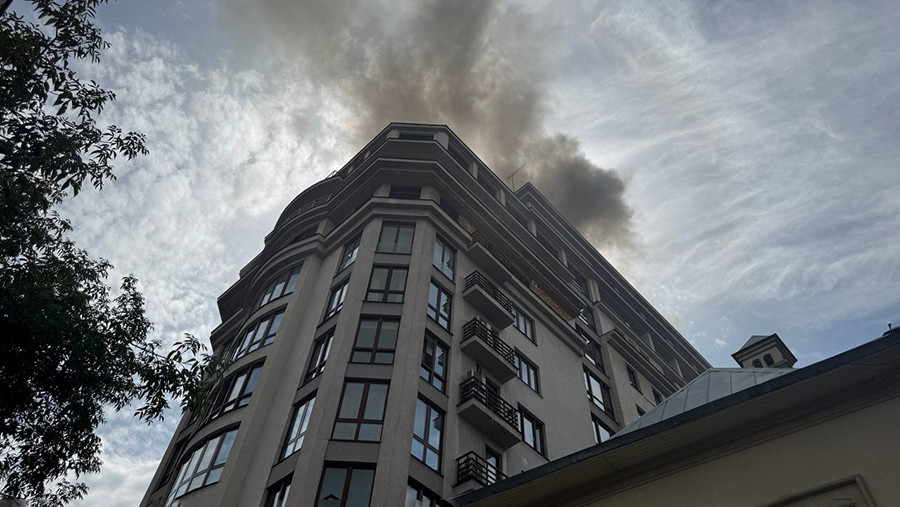 Причиной пожара в центре Москвы могло стать нарушение безопасности при стройке Причиной пожара в центре Москвы могло стать нарушение безопасности при стройке