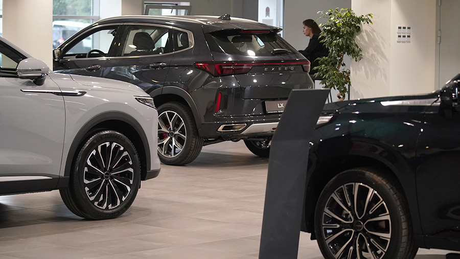 Продажи премиальных автомобилей в России выросли на треть Продажи премиальных автомобилей в России выросли на треть