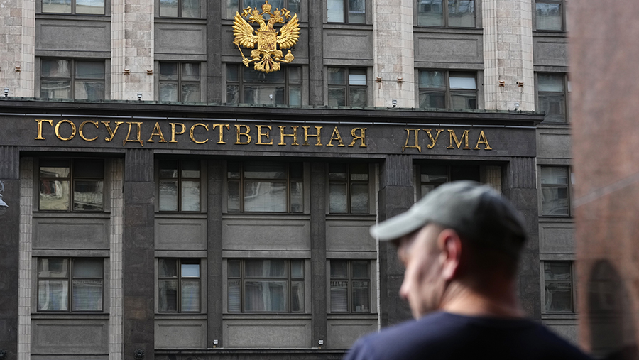 В Госдуме предложили дать мужчинам право на отпуск после выхода из декрета