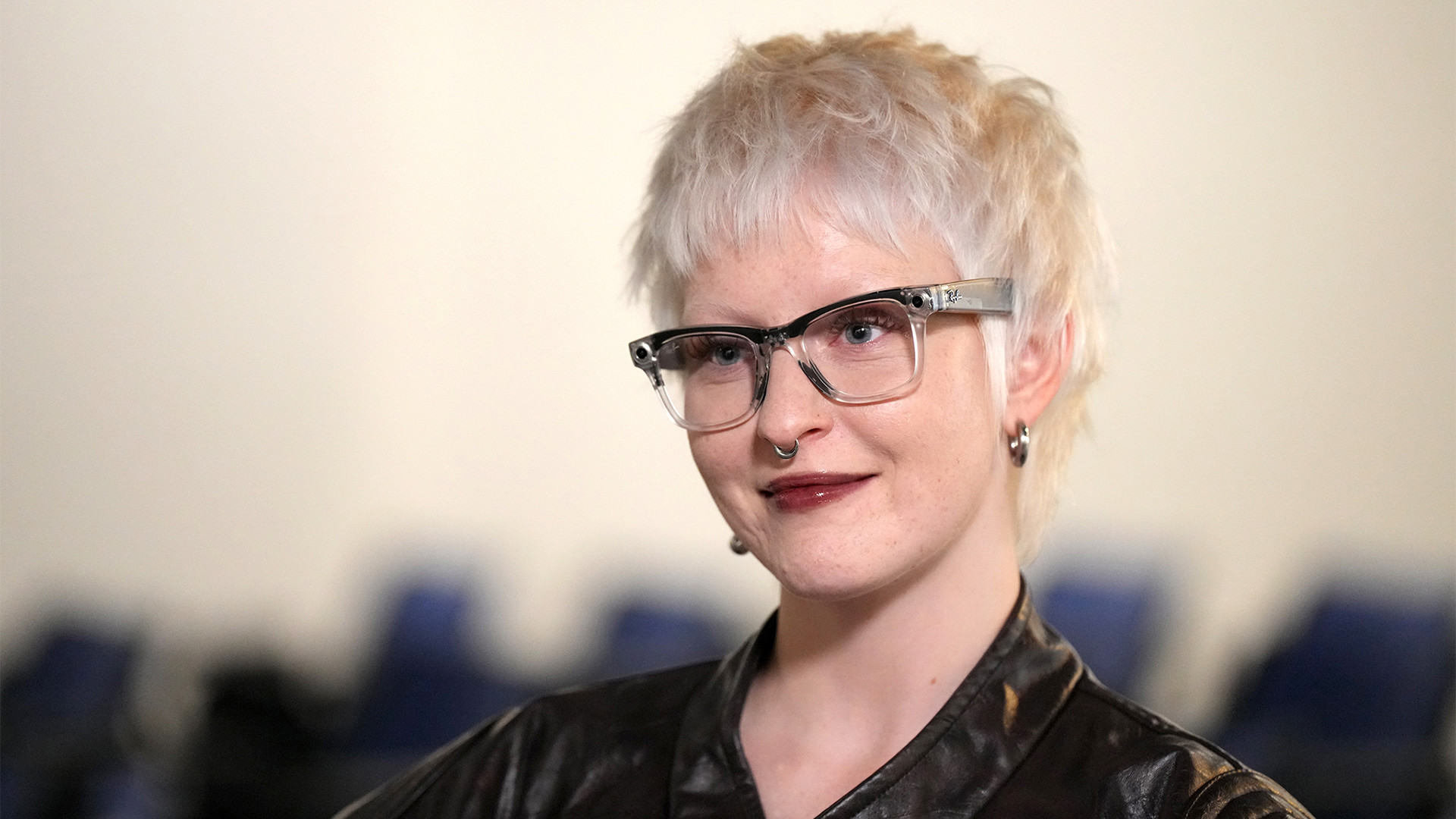 Певица Тося Чайкина рассказала о музыкантах-мошенниках Певица Тося Чайкина рассказала о музыкантах-мошенниках