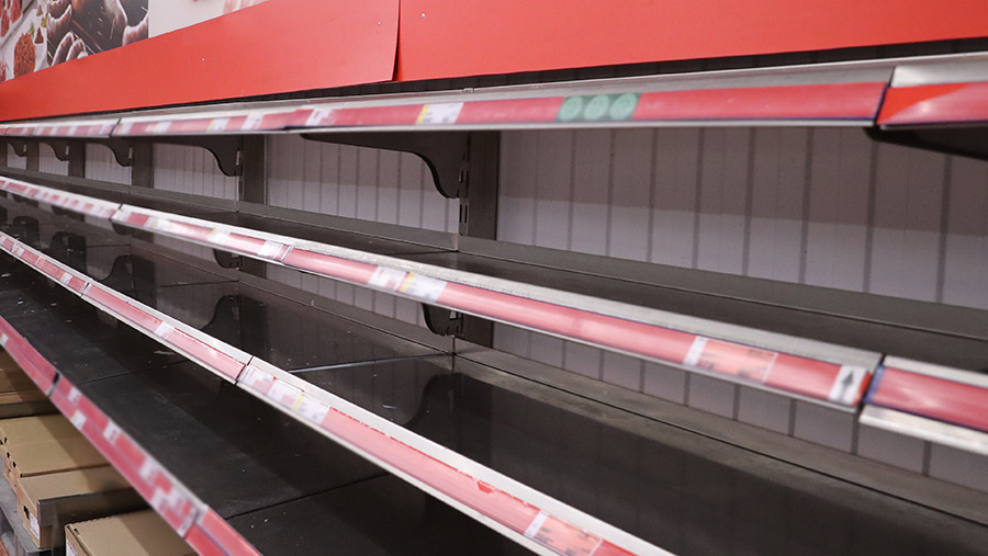 Украинские СМИ сообщили о дефиците продуктов в магазинах Киева Украинские СМИ сообщили о дефиците продуктов в магазинах Киева
