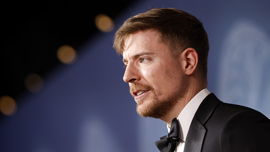 Блогер MrBeast повторил русский мем про самого себя