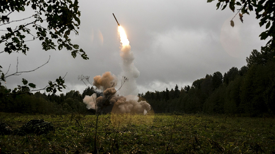 ВС РФ поразили резервуары с ГСМ в порту Одесса и морской буксир в порту Николаев