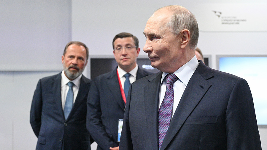 Путин выступил на форуме «Сильные идеи для нового времени» в Нижнем Новгороде. Главное Путин выступил на форуме «Сильные идеи для нового времени» в Нижнем Новгороде. Главное