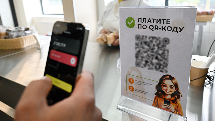 Эксперт рассказал о схемах мошенников перед запуском единого QR-кода Эксперт рассказал о схемах мошенников перед запуском единого QR-кода