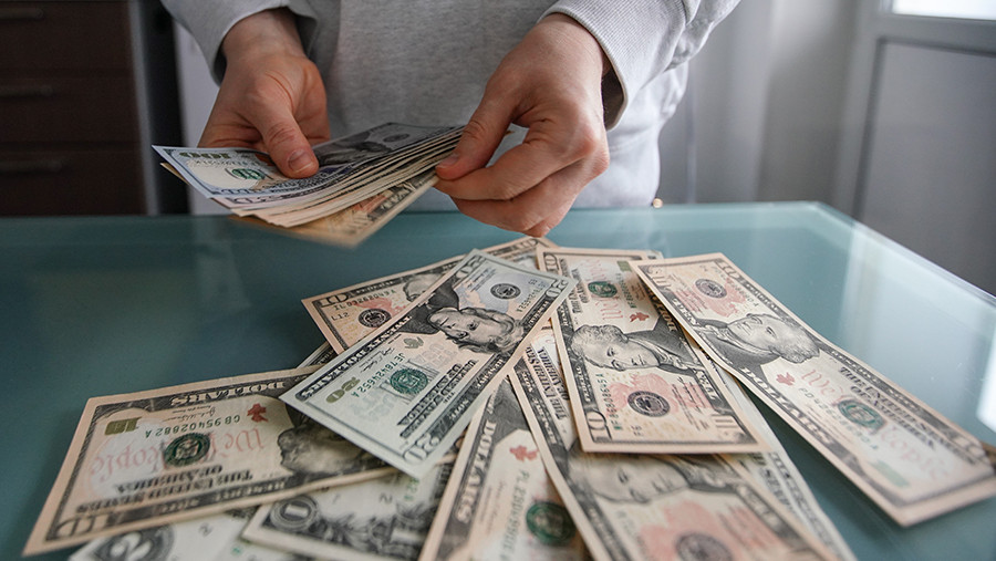 Количество долларовых миллиардеров в мире в 2025 году увеличилось на 8,2%