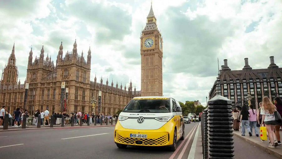 Электромобиль Volkswagen проехал через 92 страны без поломок Электромобиль Volkswagen проехал через 92 страны без поломок