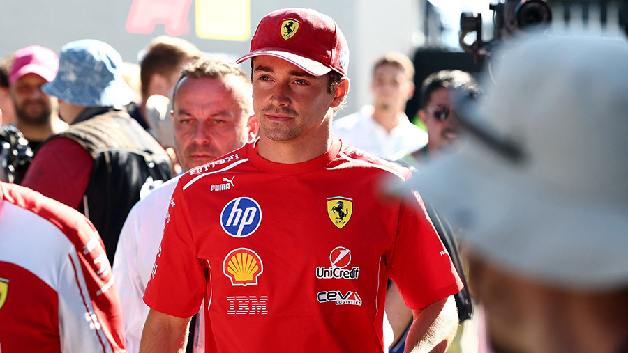 Пилот Ferrari Леклер стал лучшим в первой практике Гран-при Италии «Формулы-1» Пилот Ferrari Леклер стал лучшим в первой практике Гран-при Италии «Формулы-1»
