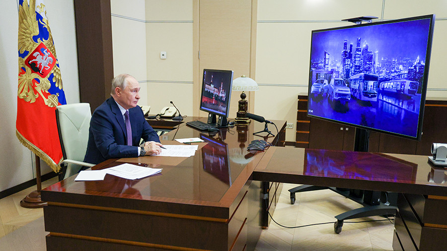 Путин провел совещание по вопросам развития накопления электроэнергии. Главное Путин провел совещание по вопросам развития накопления электроэнергии. Главное
